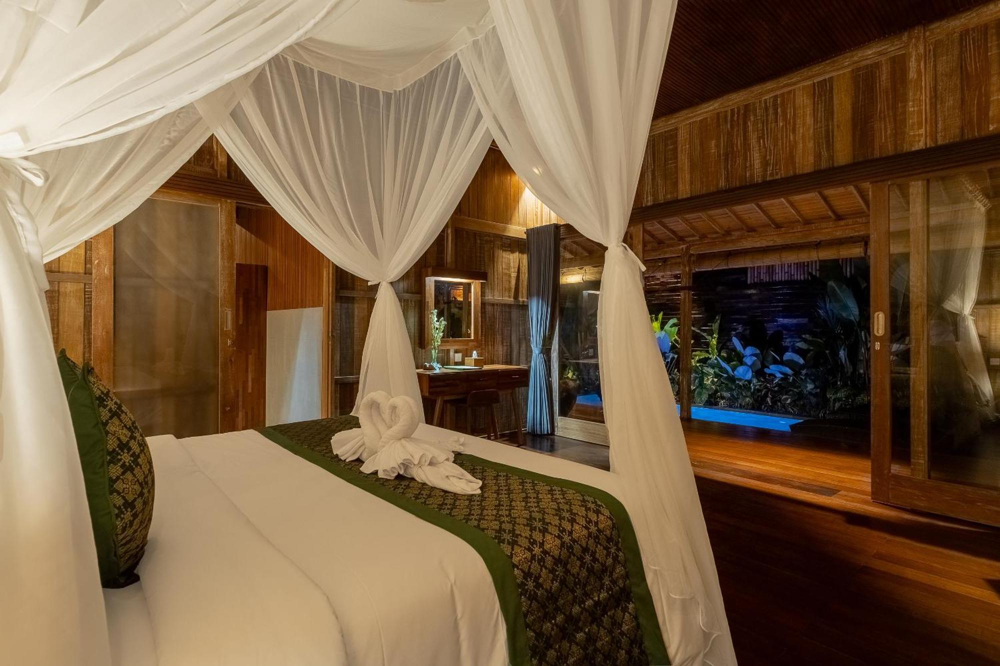 The Ulon Ubud Villa Exterior photo