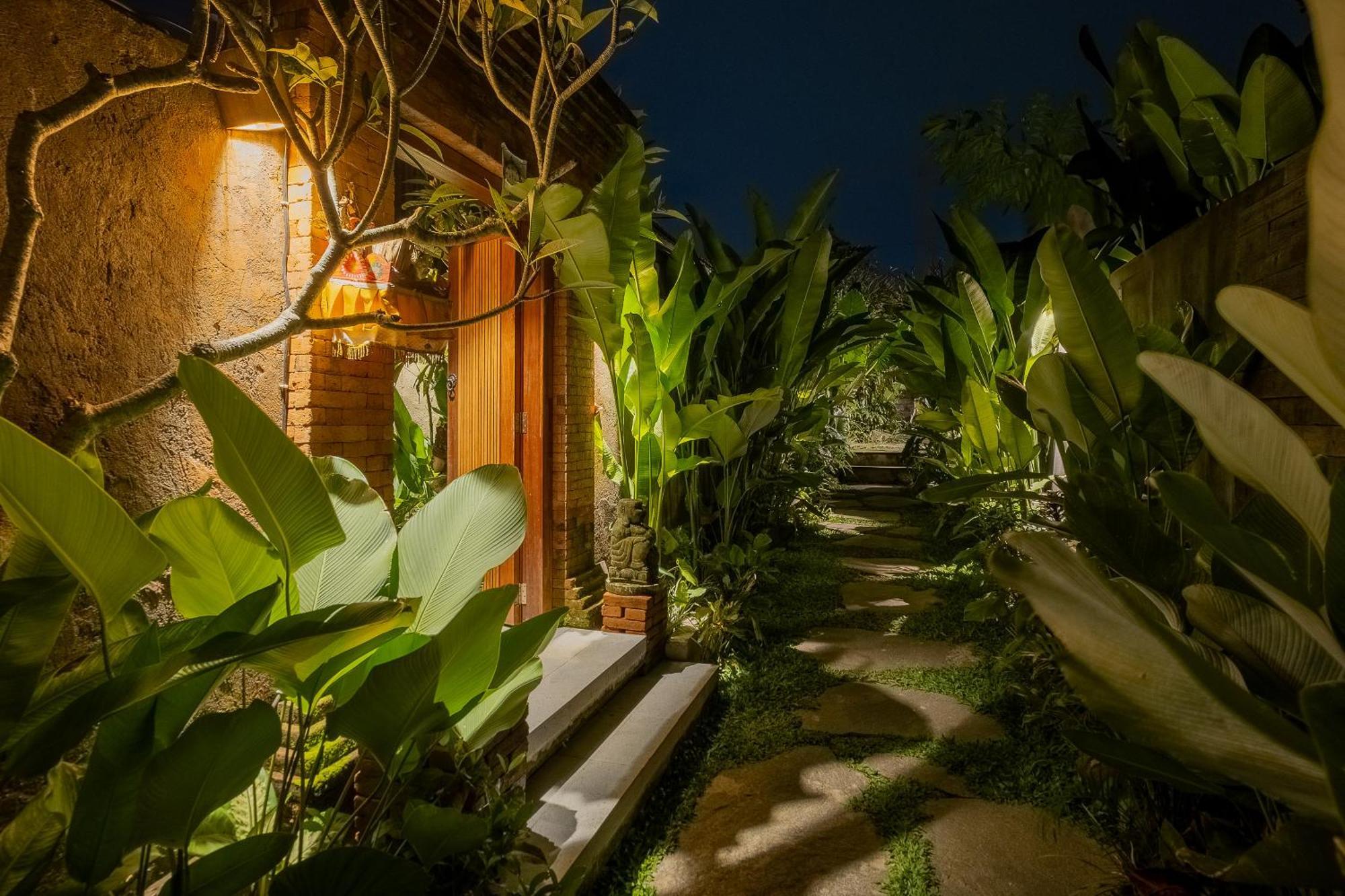 The Ulon Ubud Villa Exterior photo